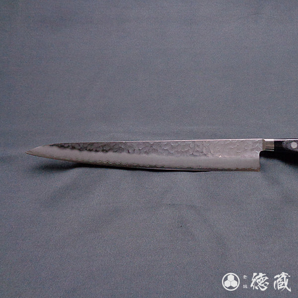 AUS8 槌目仕上 筋引包丁 黒ハンドル