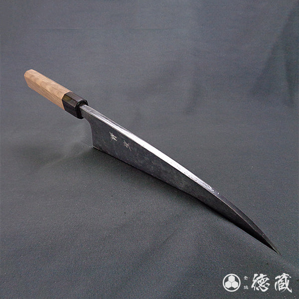 青二 黒打仕上 出刃包丁 クルミ柄