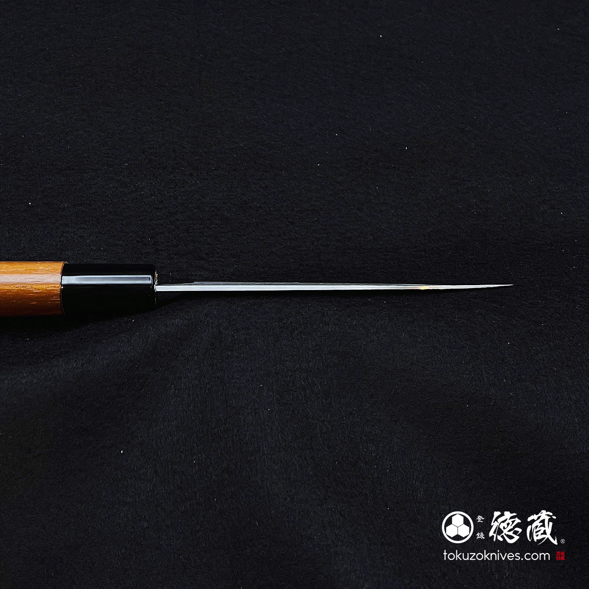 AUS8小刀胡桃木柄